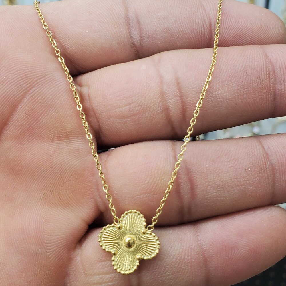 Necklace for woman's